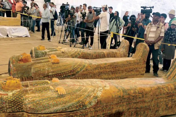 اكتشاف خبيئة تضم 30 تابوتاً خشبياً في الأقصر