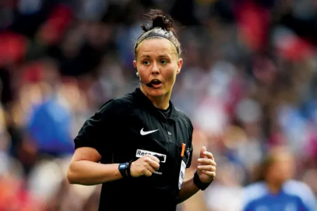 ريبيكا ويلش صاحبة أعلى تصنيف بين الحكام السيدات في إنجلترا