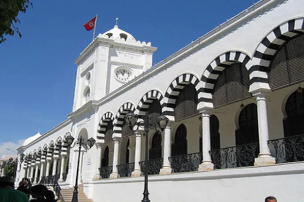 تونس تعتزم سداد ديون بـ 4 مليارات دولار في 2020