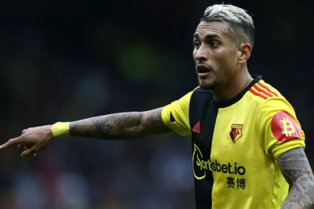 Token Gesture: Why Football Wants Fans to Board the Crypto-Express