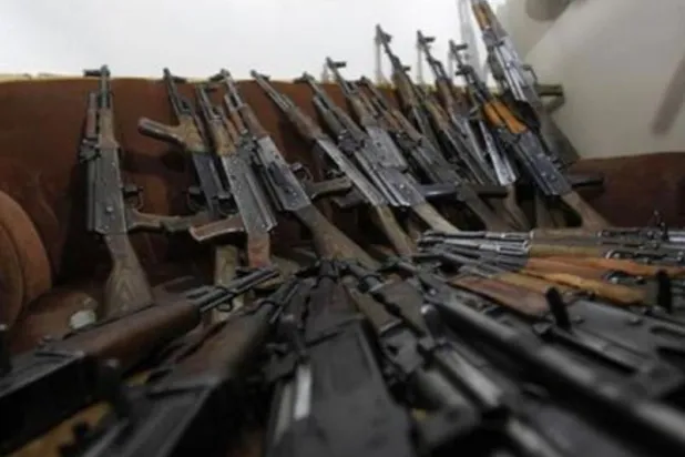 مدارس روسية تدرّس التلاميذ «قيمة أسلحة الكلاشنيكوف»