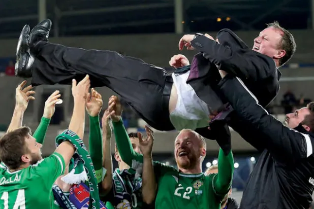 هل يكرر مايكل أونيل مع ستوك نجاحاته مع منتخب آيرلندا الشمالية؟