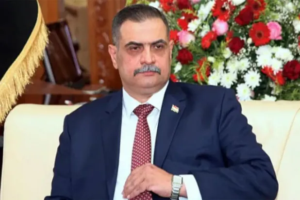 عراقی وزیر دفاع نجاح الشمري کو دیکھا جا سکتا ہے 