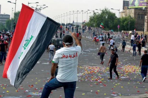 قصائد الشعراء العراقيين في ساحة التظاهر