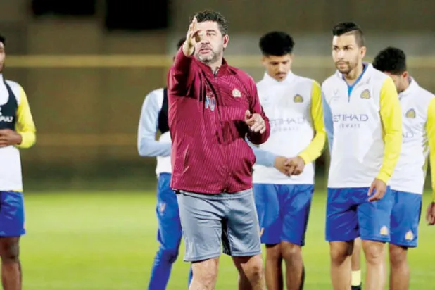 النصر يستعيد آدم بعد غياب شهرين