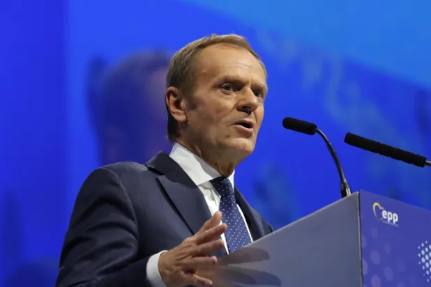 دونالد توسك سيتزعّم حزب الشعب الأوروبي ليعيد الزخم إلى اليمين