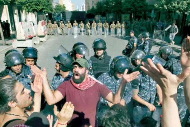 انتقاد دو گروه شیعی از ارتش و ماموران امنیتی در لبنان