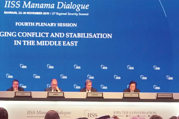 تهديدات إيران تهيمن على «حوار المنامة»... والجبير يؤكد مسؤوليتها عن هجمات «أرامكو»