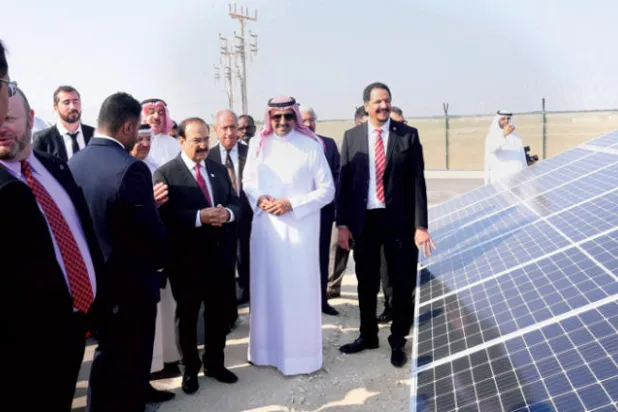 البحرين تدشن محطة لتوليد الكهرباء بالطاقة الشمسية