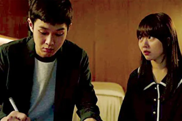 من «طفيلي»: المدرس المزيف