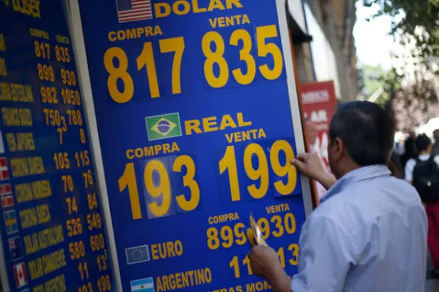 «المركزي التشيلي» يضخ 20 مليار دولار