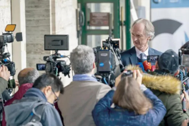 گذشتہ جمعہ کو جنیوا میں آئینی کمیشن کے اجلاس کے دوسرے مرحلہ کے اختتام پر اقوام متحدہ کے ایلچی جییر پیڈرسن کو دیکھا جا سکتا ہے(اے ایف پی) 