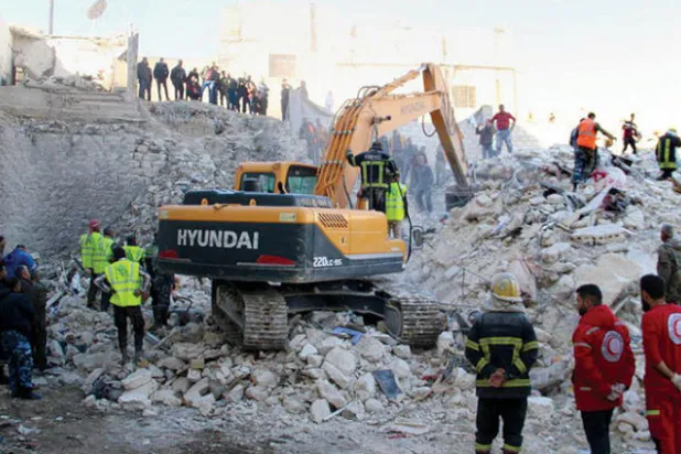 قتلى وجرحى بغارات لقوات النظام السوري على محافظة إدلب