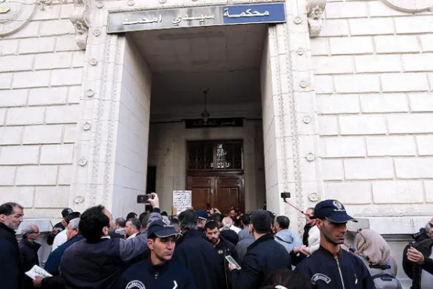محامون جزائريون ينتقدون «تسييس» محاكمة رموز حكم بوتفليقة
