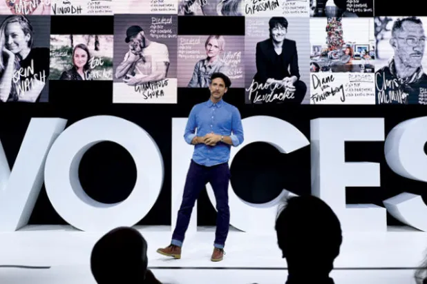 أليكسي لوبوميرسكي المصور الذي التقط صور خطوبة وزفاف الأمير هاري وميغان ماركل يتكلم عن تجربته ورفضه تصوير أي شيء يتعلق بالفرو أو الجلود الطبيعية