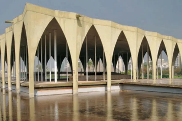 فيلم «نايمار إلى الأبد» يحكي عن مصمم معرض رشيد كرامي في مدينة طرابلس أوسكار نايمار