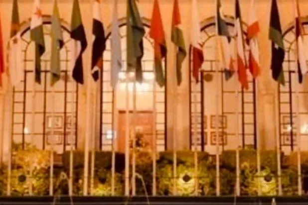 Arap Birliği kadına yönelik şiddete karşı turuncu renge büründü