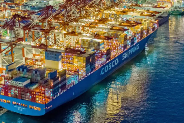 الحرب التجارية تأخذ منحى هبوطياً