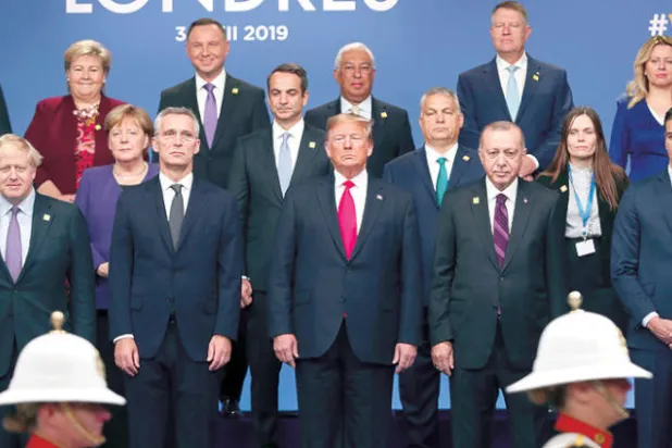 ماكرون وحلف الناتو: خلافات داخل العائلة الواحدة