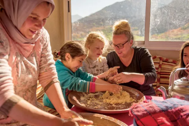 الإقامة العائلية أثناء السفر... العثور على الراحة في منزل غريب