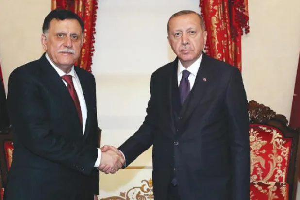 گذشتہ روز استنبول میں اپنی میٹنگ کے دوران اردگان اور السراج کو دیکھا جا سکتا ہے(اے پی) 