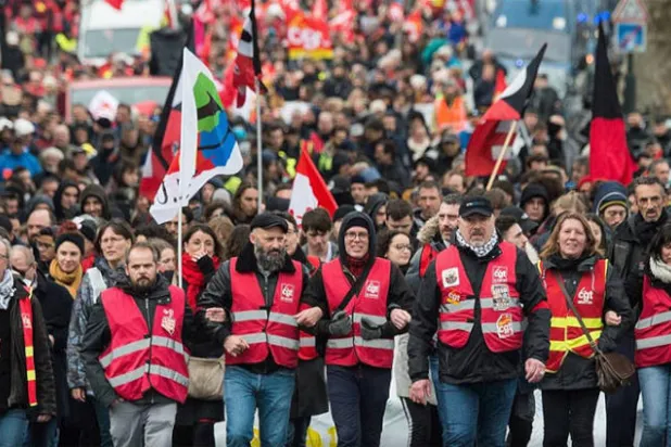 تظاهرات في فرنسا ضد تعديل نظام التقاعد  رغم جهود الحكومة لحل الأزمة