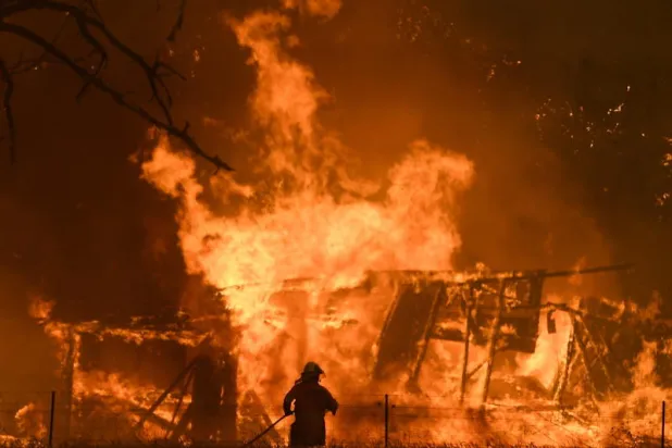 بالصور... أستراليا أمام خطر «كارثي» جراء حرائق الغابات