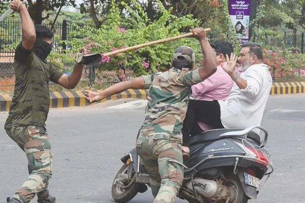 متظاهرون ينادون بـ«إسقاط مودي» احتجاجاً على قانون الجنسية الجديد في الهند