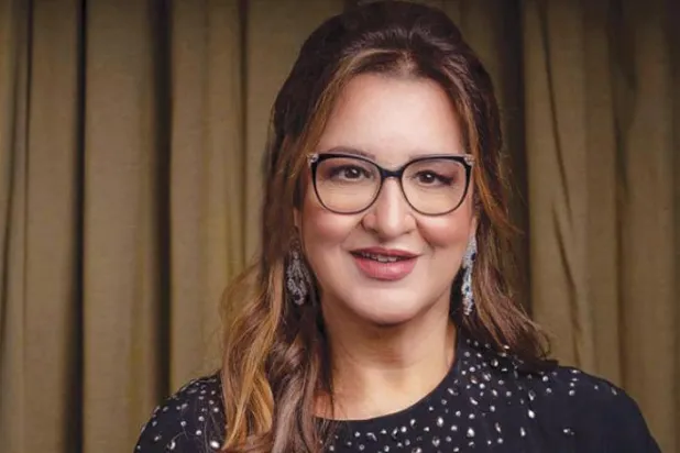 عزیزہ جلال: میں اپنے بچوں اور ان کی نسل کے لئے گانا چاہتی ہوں