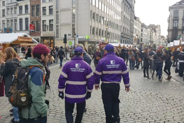 تشديد الإجراءات الأمنية بأسواق الميلاد في بروكسل