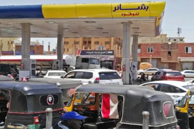 الحكومة السودانية تتجه لرفع الدعم عن المحروقات