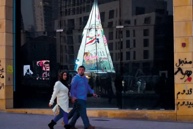 الأزمة تفرض «تقشفاً» على اللبنانيين في الأعياد