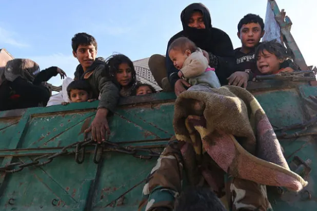 منظمة إغاثة تركية: 120 ألف سوري يفرون من الهجمات على إدلب