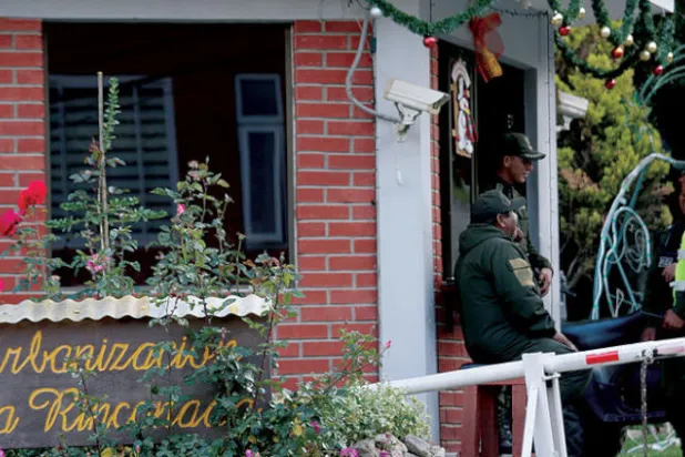 المكسيك تلوّح بقطع علاقاتها مع بوليفيا إثر تعرّض سفارتها للتهديد