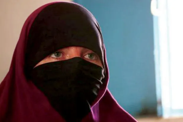 الإفراج بكفالة مالية عن آيرلندية انتمت إلى «داعش»