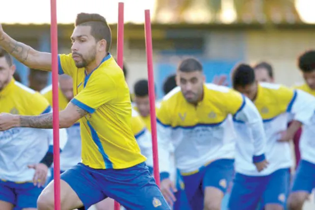 إصابة هوساوي تورط مدرب النصر قبل السوبر