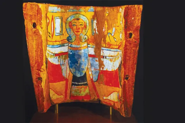 من القطع التي أرسلت من الشارقة إلى مصر (وام)