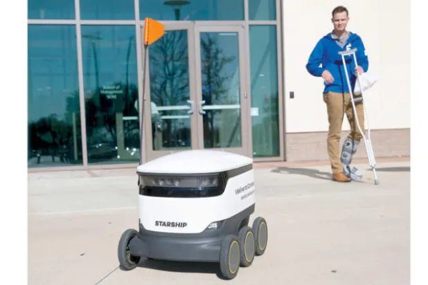 انتشار روبوتات جامعية لتوصيل الوجبات للطلاب