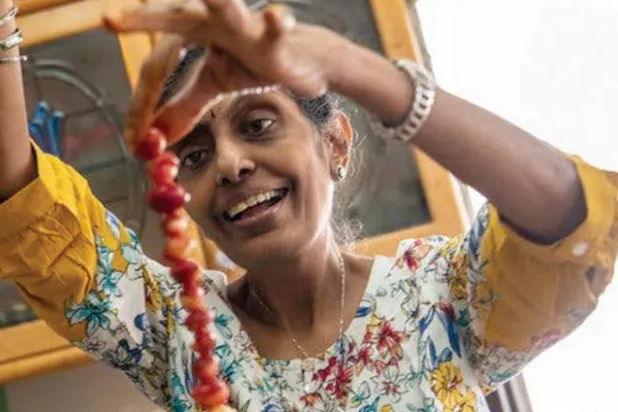 أوشا براباكاران مؤلفة كتاب «وصفات أوشا للمخللات»