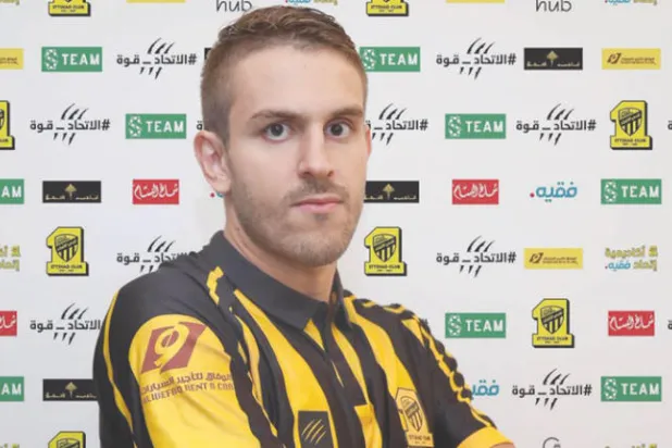 أوفيني «اتحادي» لموسمين ونصف