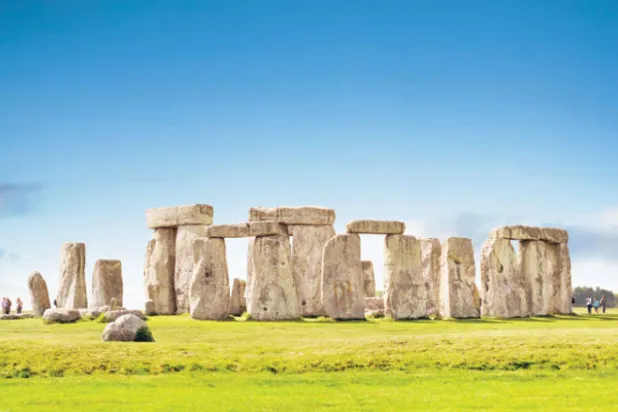 لغز ستونهنج يحير علماء إنجلترا والعالم