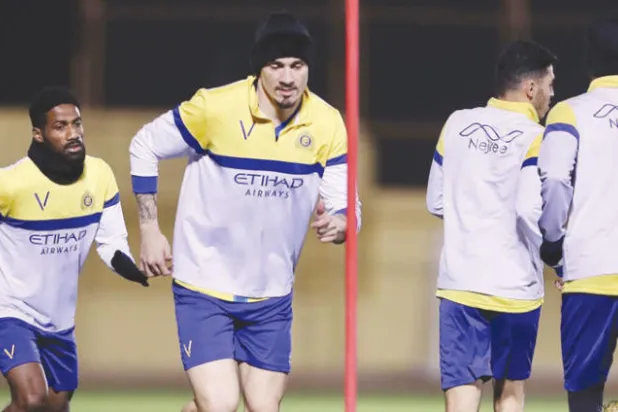 فيتوريا يتجه لاستبعاد مايكون من القائمة الآسيوية