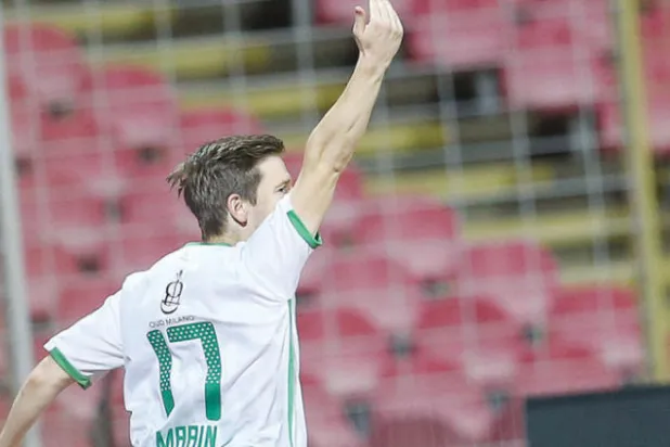 كأس الملك: الأهلي يقلبها على الوحدة ويضرب موعداً نارياً مع النصر