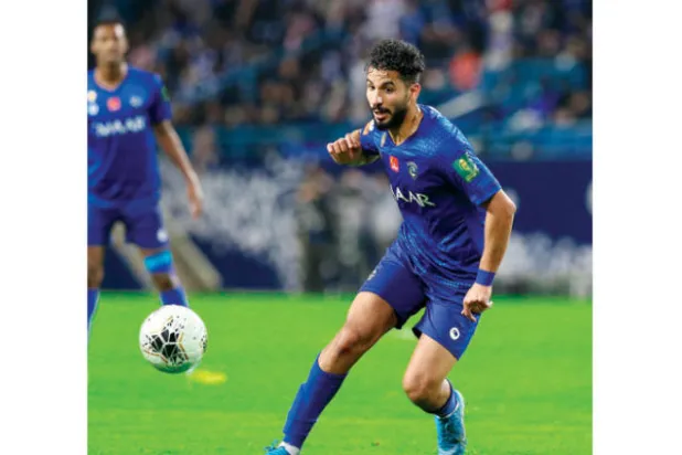 الأزرق يبحث شراء عقد الشهري