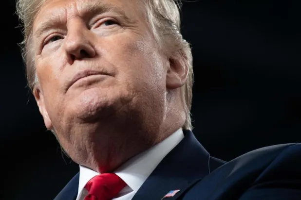 ترمب يلتقي الرئيس العراقي ورئيس الوزراء الباكستاني في دافوس