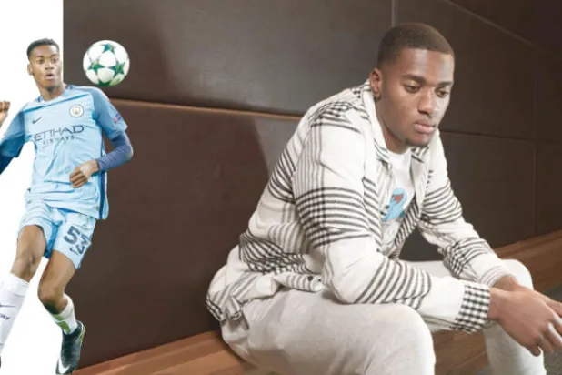 أدارابيو: إعارتي إلى بلاكبيرن ليست نهاية مسيرتي مع مانشستر سيتي