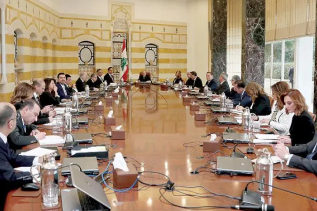 Lübnan'da yeni hükümet yeniden güven kazanmayı hedefliyor