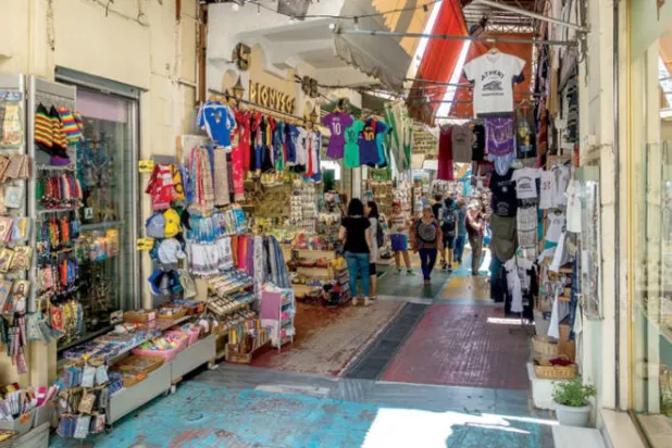 اليونان... من المراقبة الاقتصادية المشددة إلى الاستقلال المالي