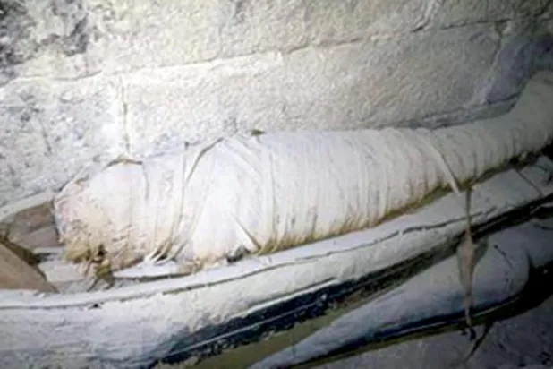 مصر تعثر على مخزن آثار مغلق منذ نصف قرن بسقارة