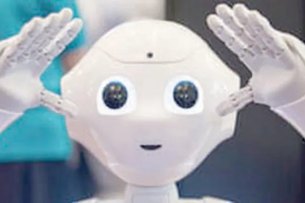 حانة يابانية تستعين بساق آلية في ظل نقص العمالة